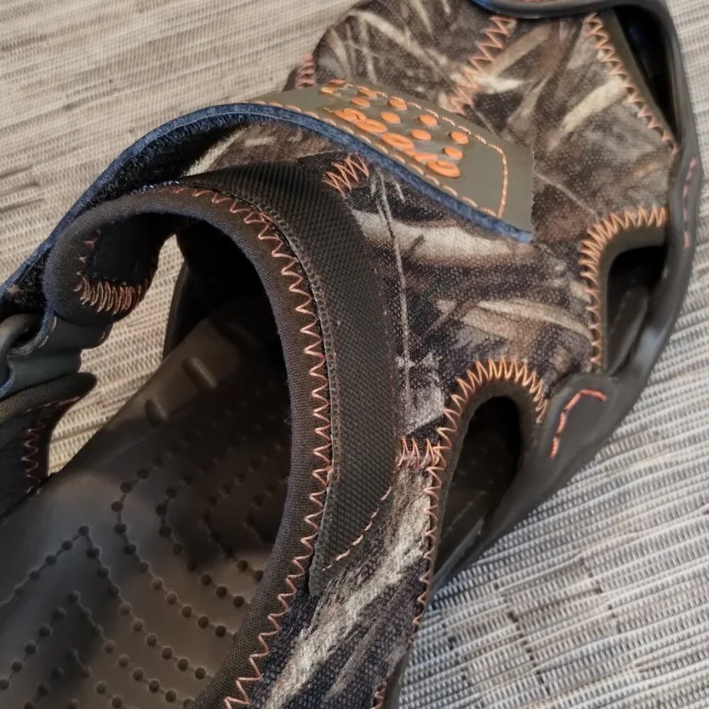 CROCS Swiftwater Realtree Max 5 Camo Sandals Size 9